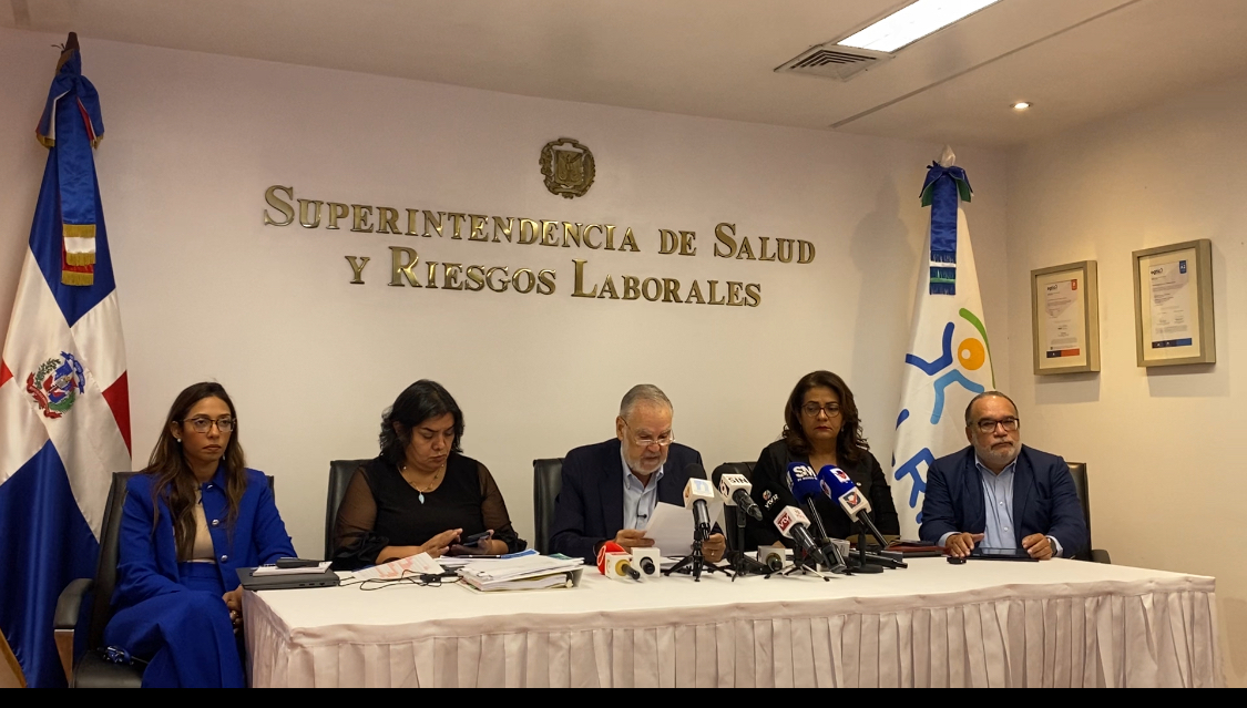 Sisalril reitera que propuesta de per cápita diferenciado no afecta a los afiliados del Régimen Contributivo