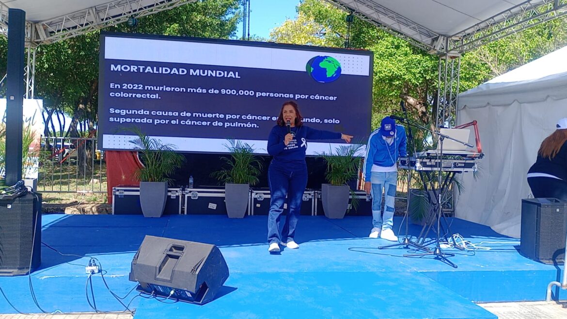 Diputada y médico Anny Mambrú promueve chequeos médicos para prevenir el cáncer de colon en Santo Domingo Este