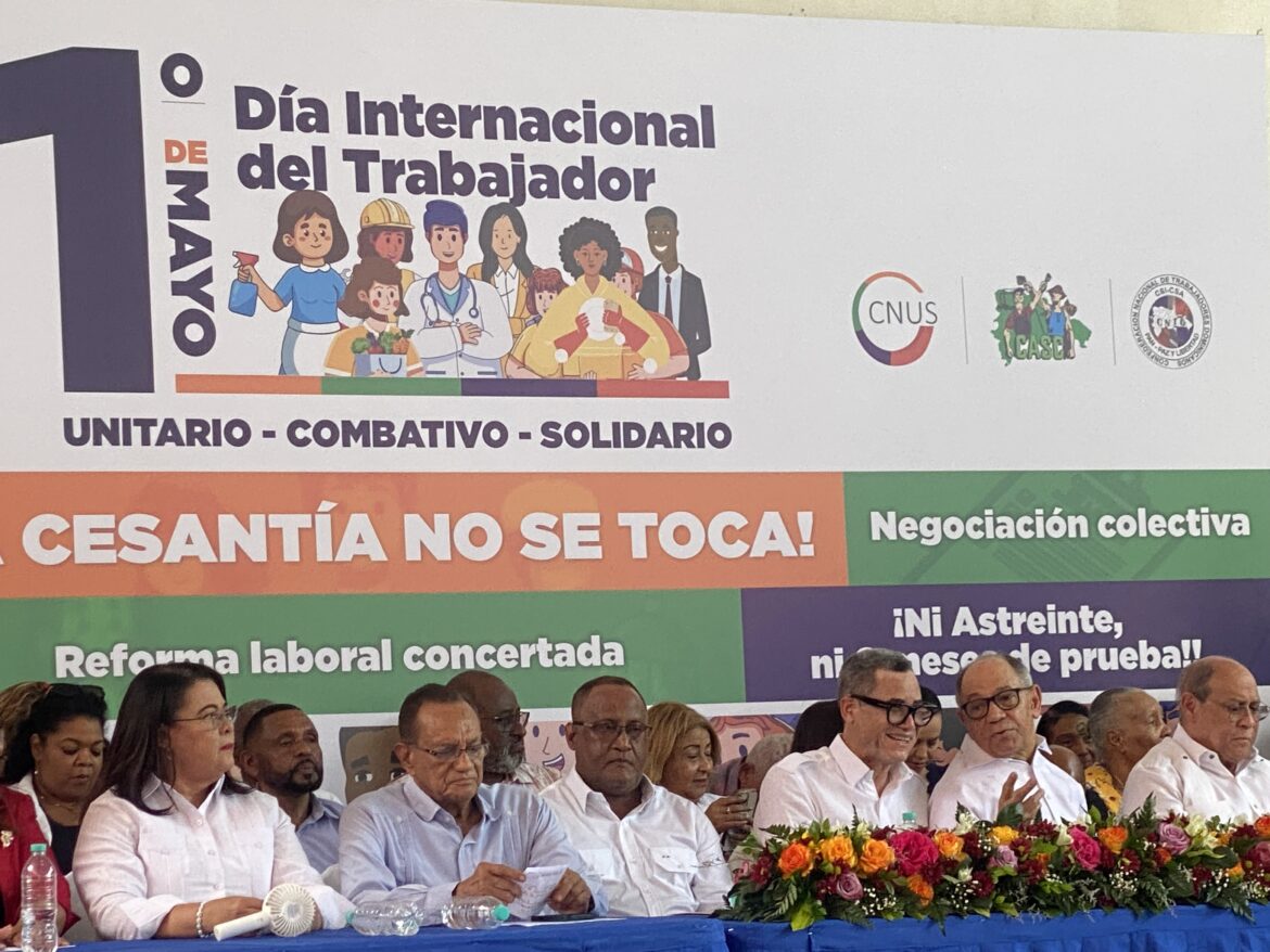 Centrales sindicales alzan su voz: trabajadores advierten sobre cesantía, seguridad social y derechos laborales